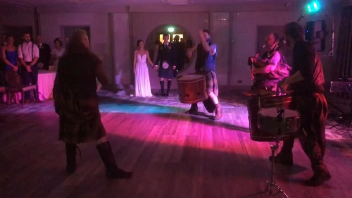 Ceilidh wedding at Gailes with Loudon Ceilidh Band and Clan An Drumma